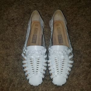 White leather huarache sandals 8.5